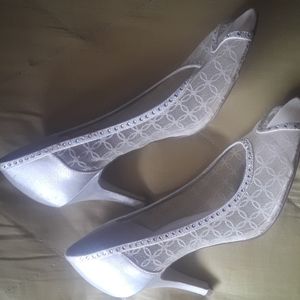 Satin lace shoes